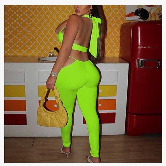 Two Piece Set 💚 - Picture 4 of 6